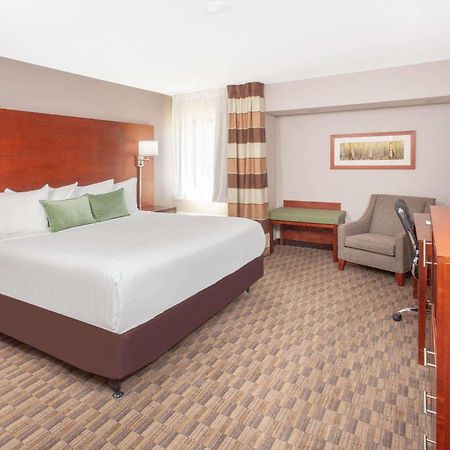 Wyndham Garden Fort Wayne Exteriér fotografie