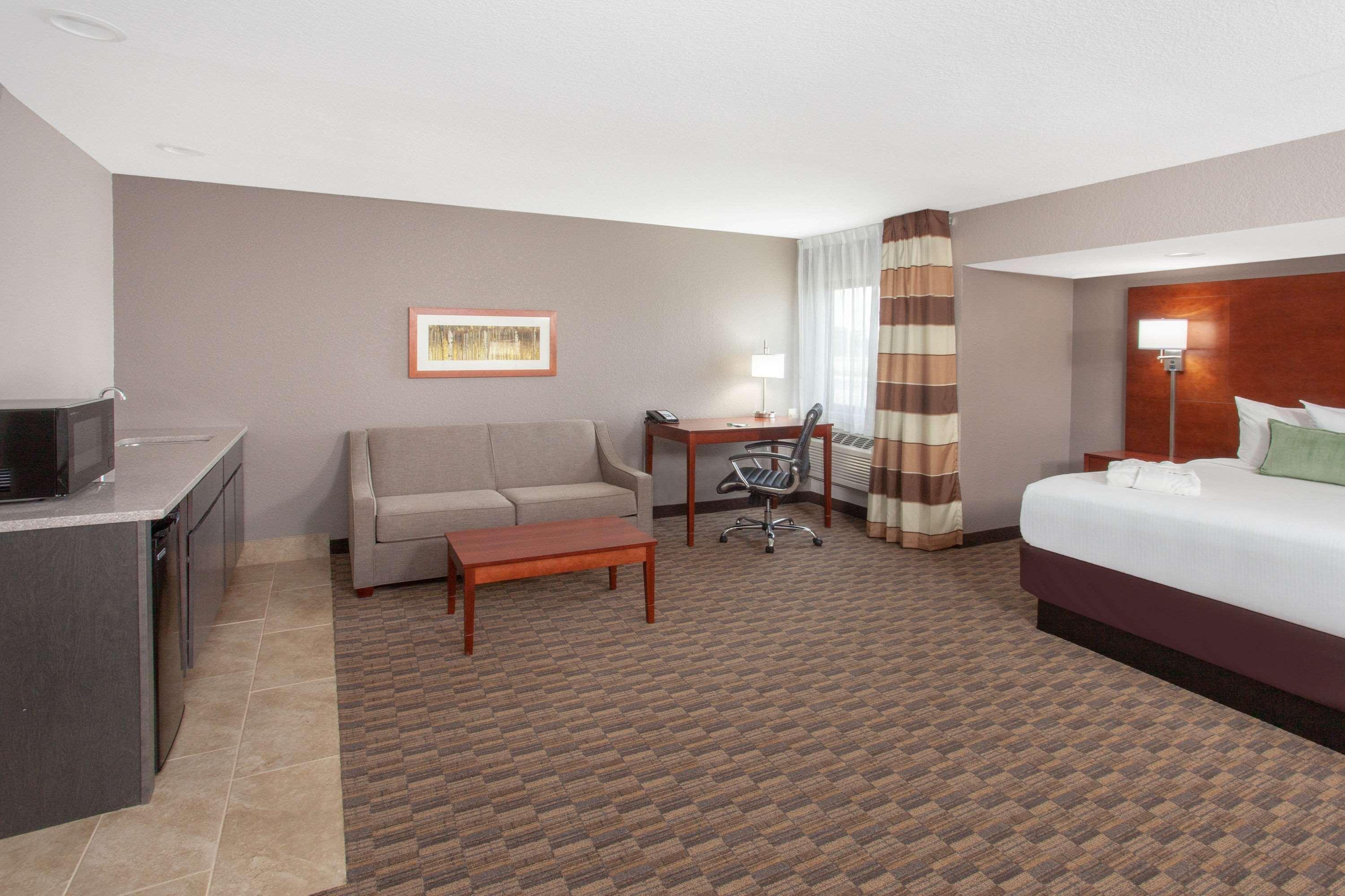 Wyndham Garden Fort Wayne Exteriér fotografie